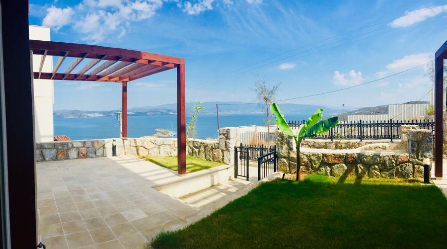 3 Bedroom Duplex Apartment Ref. TR6702